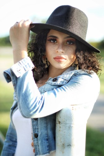 A998F1EF-6F7E-4214-A28B-40BBF7C94060